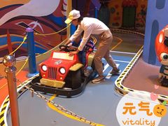 -七彩云南欢乐世界