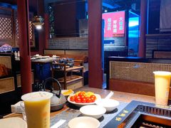 -老牌坊云南鱼豆花火锅(哈西万达店)