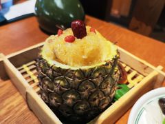 -云海肴·汽锅鸡·云南菜(天山百盛优客店)