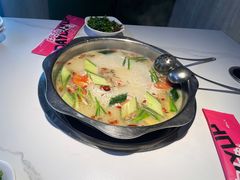 -佰人王串串香火锅(洋珠巷店)