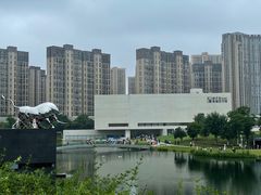 -李自健美术馆