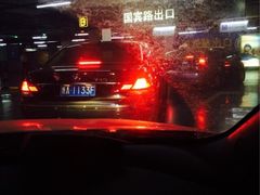 入口-万达广场-停车场