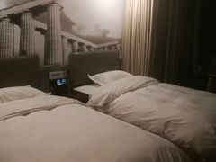 -速8精选酒店(北京工体三里屯春秀路店)