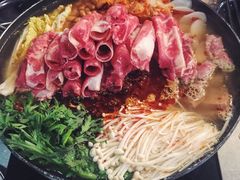部队锅-MI WU FACTORY米屋美食工厂餐厅(绿地店)