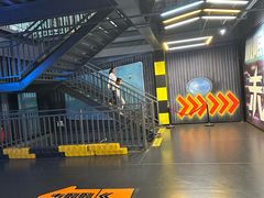 -极限PLAY运动娱乐新世界·团建派对表演休闲馆·室内高空游乐园