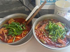 -铁锅哥米线