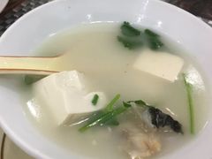 鱼头豆腐汤-食德乐·全鸽宴顺德菜(南湖店)