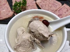 -煲王粤菜餐厅(中侨中心店)