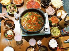 -黔有有贵州酸汤夺夺粉火锅(五味十字店)