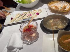 -泓炙颐凤鲜海鲜火锅料理(桐乡店)