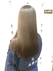 点击看大图 -八佰伴8008星级形象店