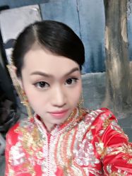 -现代经典婚纱摄影