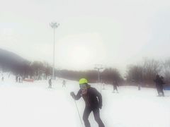 -庙香山滑雪场