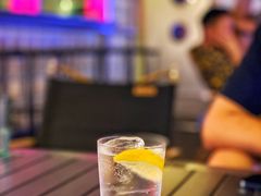 -Whisper Bar 