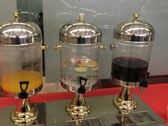 -上海天泽上汽大众销售店(杨浦区店)