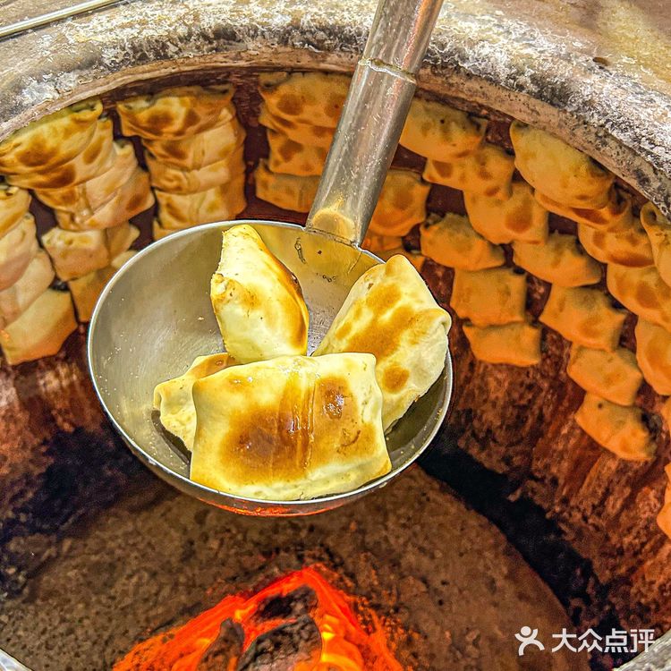 不用去新疆也能吃到正宗的新疆羊肉串！！