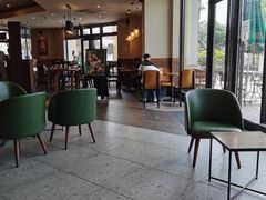 大堂-星巴克(无锡百联奥特莱斯店)