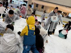 -冰纷万象滑冰场(沈阳万象城店)