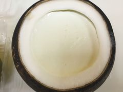 -志龙皇冠吃货椰子铺