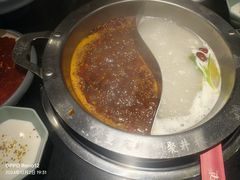 -井格重庆火锅(西直门凯德Mall店)