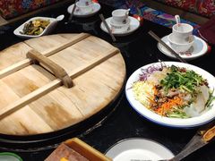 -鱼窝棚柴火铁锅炖(富山屯店)