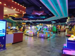 -LuckyStar幸运星家庭娱乐中心(东莞国贸店)