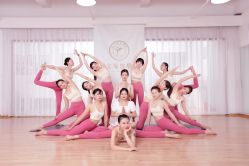 -亚太瑜伽普拉提学院