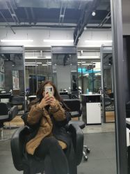 -FRIDAY星期五专业美发沙龙