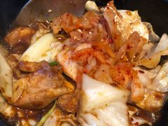 -穹六人间 people 6(岳阳路店)