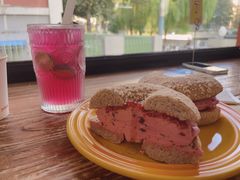 加州胭脂&nbsp;California&nbsp;Pink-Catch Bagel(芳草地店)