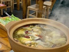 -威邵鸡煲(西华路总店)