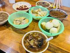 -费记胡辣汤(总店)