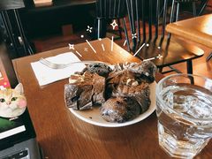 巧克力核桃乳酪-81bakery(关山路店)