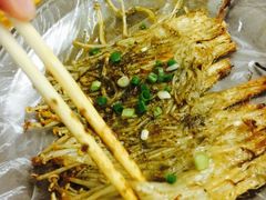 -亮亮烧烤(积玉桥总店)
