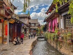 -勺子米线·云南传统小吃市集(四方街店)