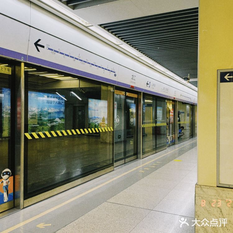 在南京,吃到了想了很久的陕西肉夹馍