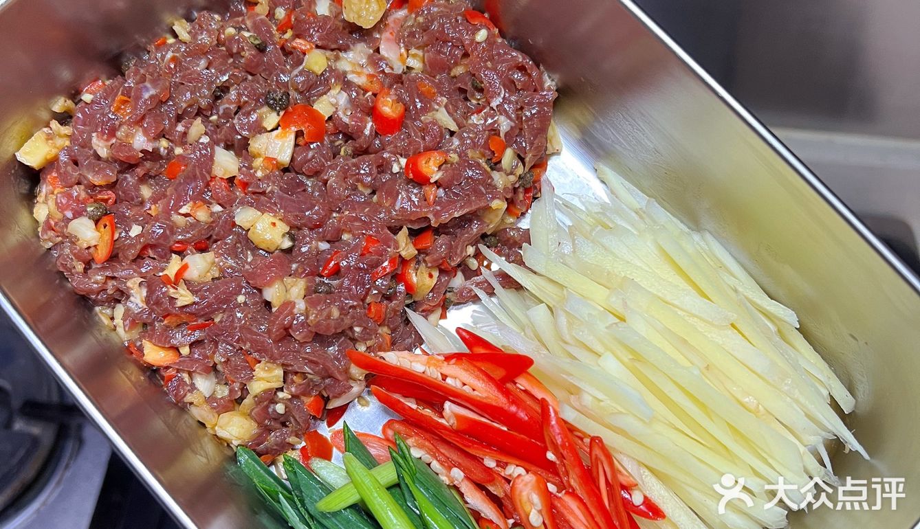 仔姜牛肉丝，香辣下饭，我妈说可以原地开店了 [亲亲]