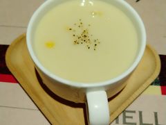 蘑菇奶油浓汤-遇见西木美式餐厅(体育路店)