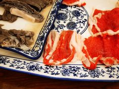 手切鲜羊上脑-磁器铜锅涮肉(交大东路店)