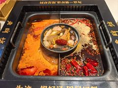 -老牌坊云南鱼豆花火锅(哈西万达店)