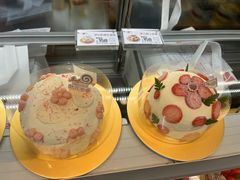 -花花卷卷·鲜食蛋糕(静安久光百货店)
