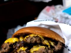 -TRIPS BURGER(大钟寺店)
