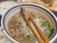 -云阿蛮云南生烫牛肉米线(奉贤路店)