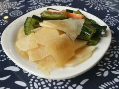 -八两八金·莱芜特色炒鸡(市南漳浦路店)