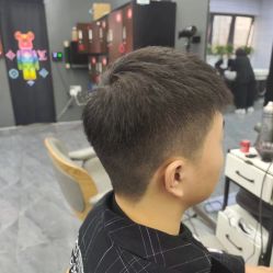 -藤野造型烫发染发