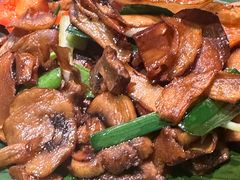 -云海肴·汽锅鸡·云南菜(天山百盛优客店)