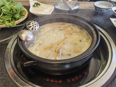 -大匠工房古船木艺术餐厅·猪肚鸡专门店(长白仙岛店)