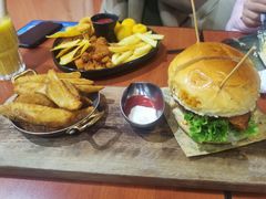 小吃拼盘-魏斯理汉堡(西安沣东吾悦店)