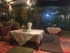 -Dash Teak House