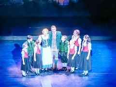 -交通银行前滩31演艺中心